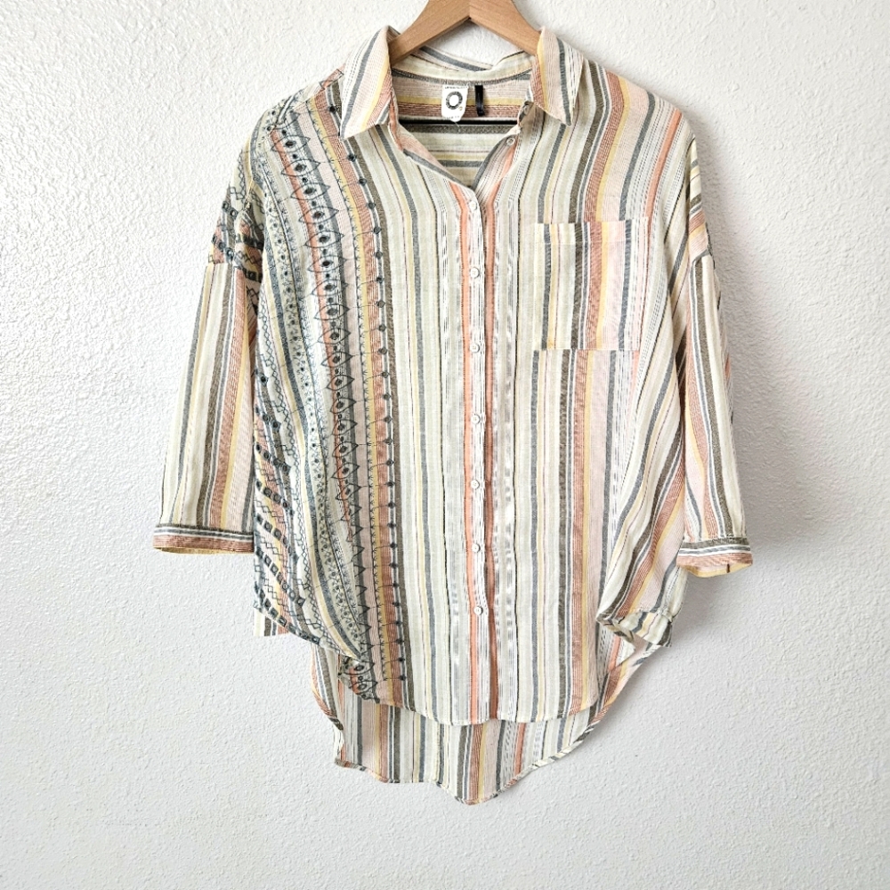 Anthropologie Boho Top Akemi + Kin Medium Button Down Embroidered Print XS/S